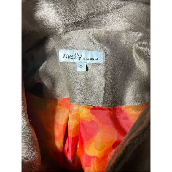 Melly by isk apparel Faux Fur Cropped Jacket Size Small - Picture 4 of 5